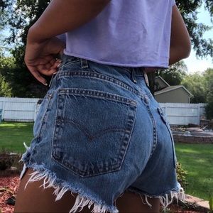 Levi’s cutoff shorts